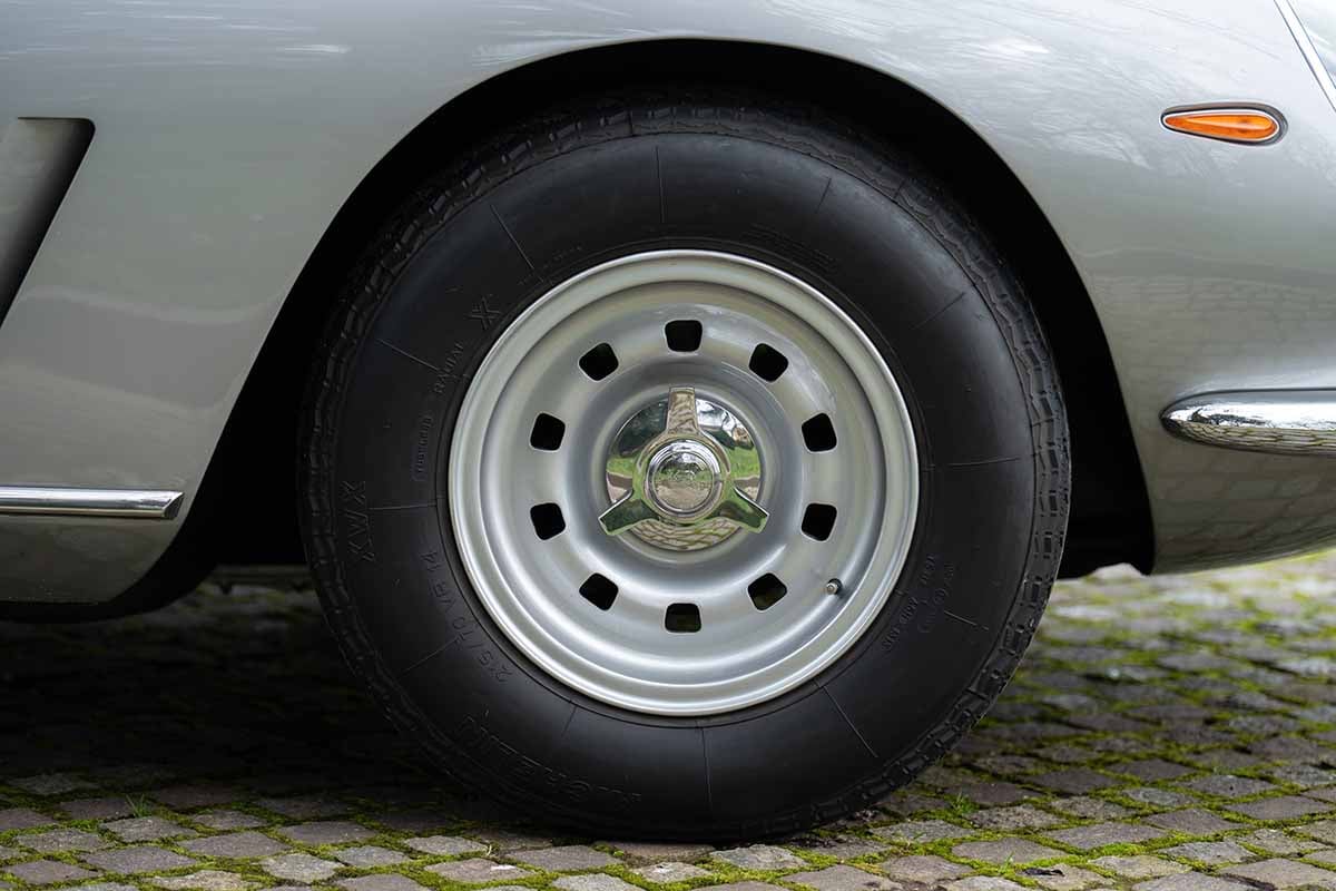 オークションに出品され落札された1966年式フェラーリ「275GTB／6C」(c)2026 BROAD ARROW Auctions