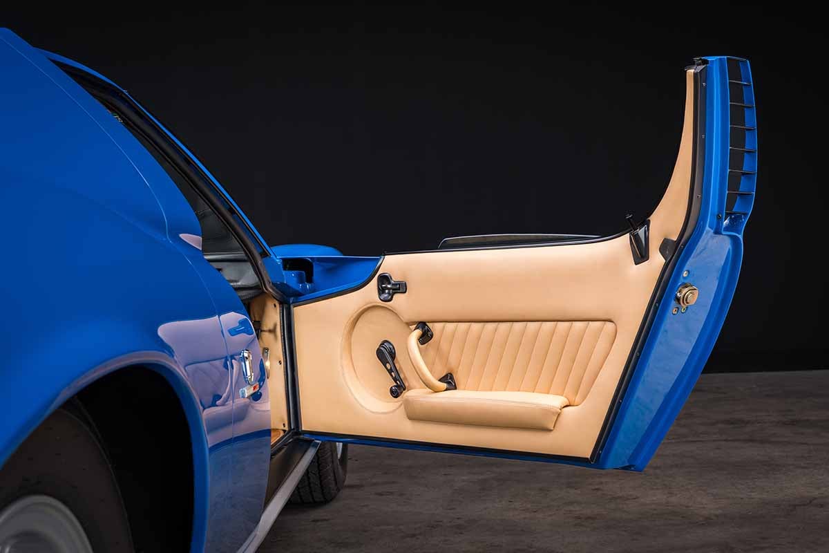 オークションに出品予定の1967年式ランボルギーニ「ミウラP400」Ingo Schmoldt(c)2026 Courtesy of RM Sotheby's