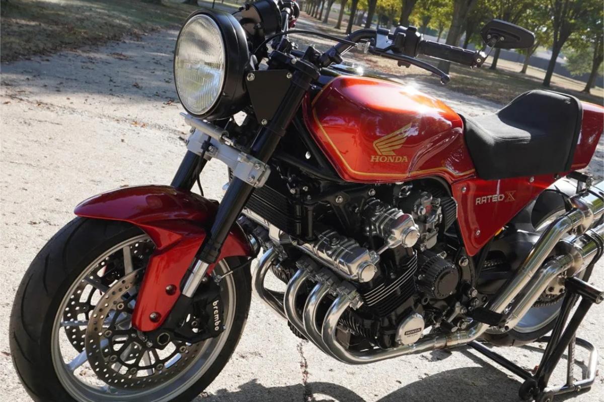 米国オークションに出品された1981年式ホンダ「CBXスーパースポーツ」カスタムモデル