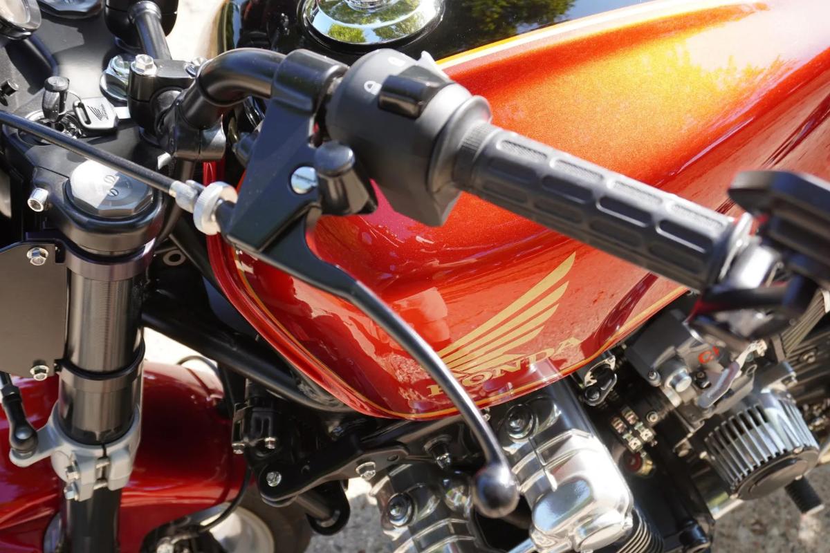 米国オークションに出品された1981年式ホンダ「CBXスーパースポーツ」カスタムモデル