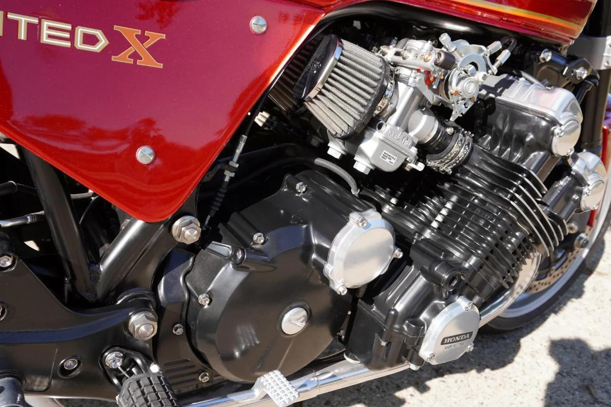 米国オークションに出品された1981年式ホンダ「CBXスーパースポーツ」カスタムモデル
