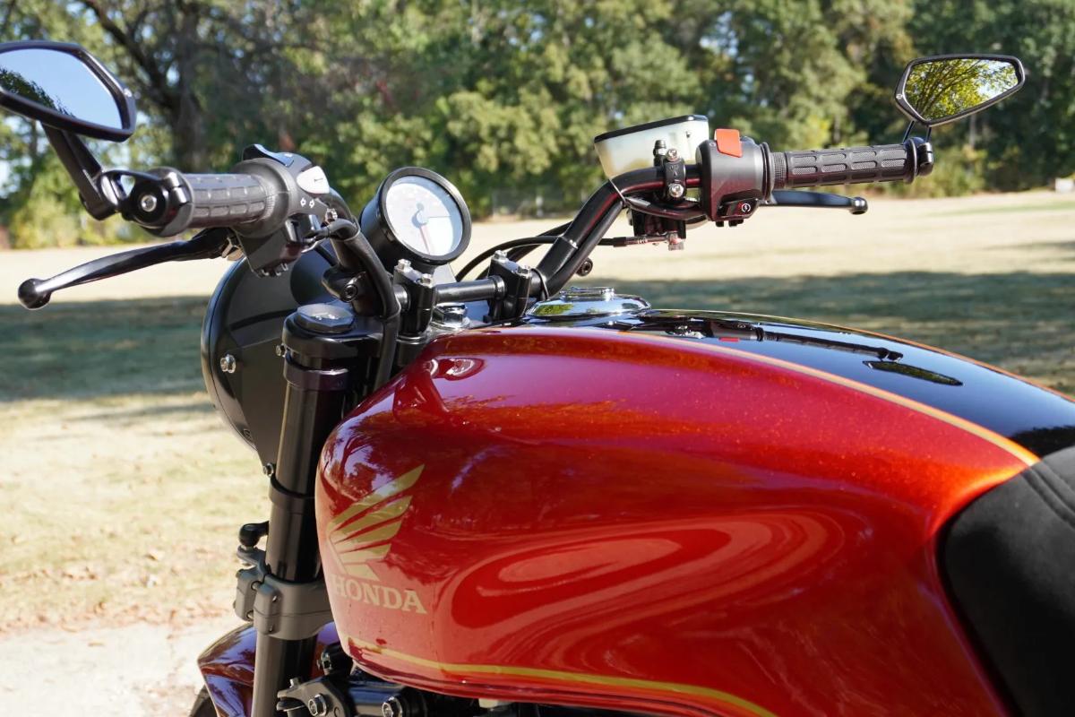 米国オークションに出品された1981年式ホンダ「CBXスーパースポーツ」カスタムモデル