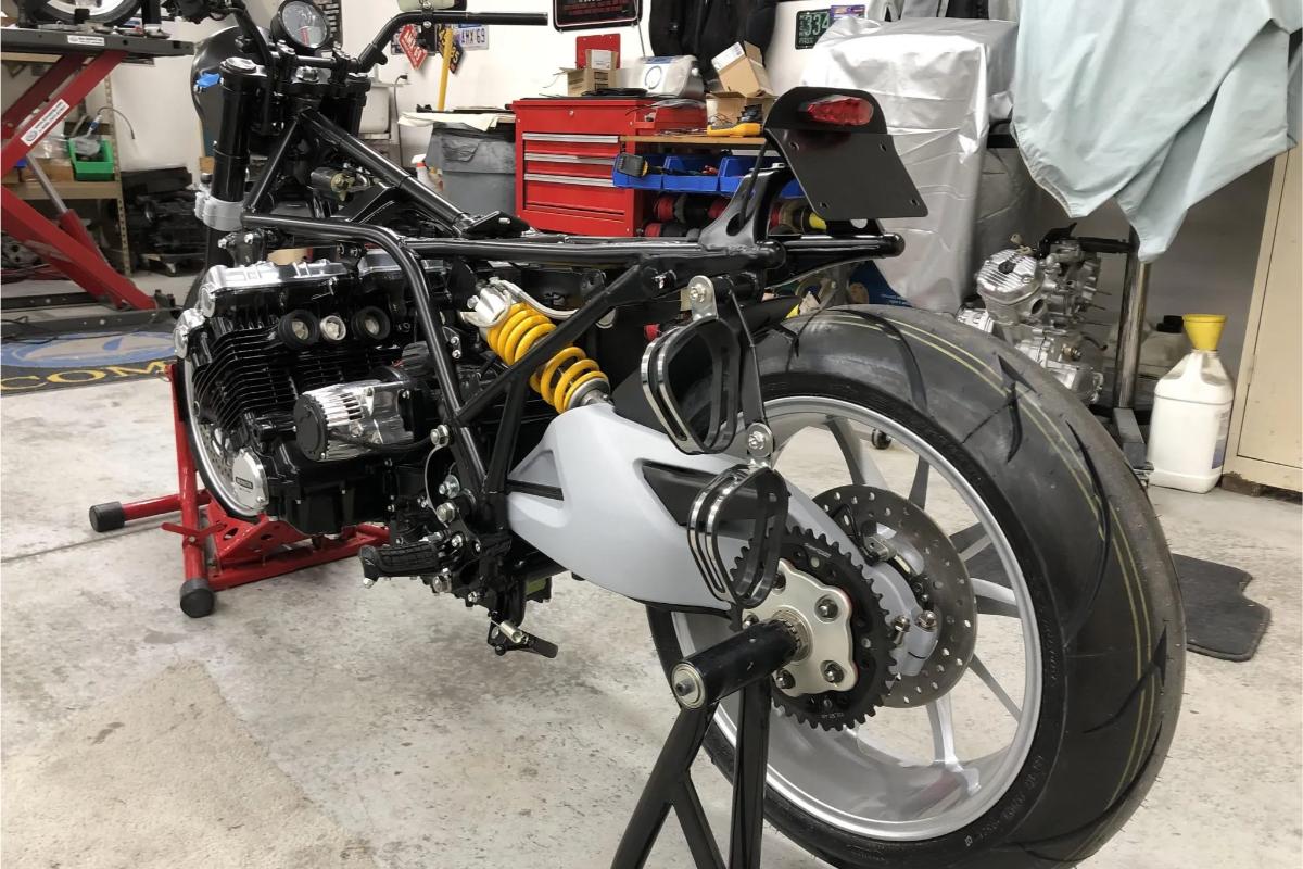 米国オークションに出品された1981年式ホンダ「CBXスーパースポーツ」カスタムモデル