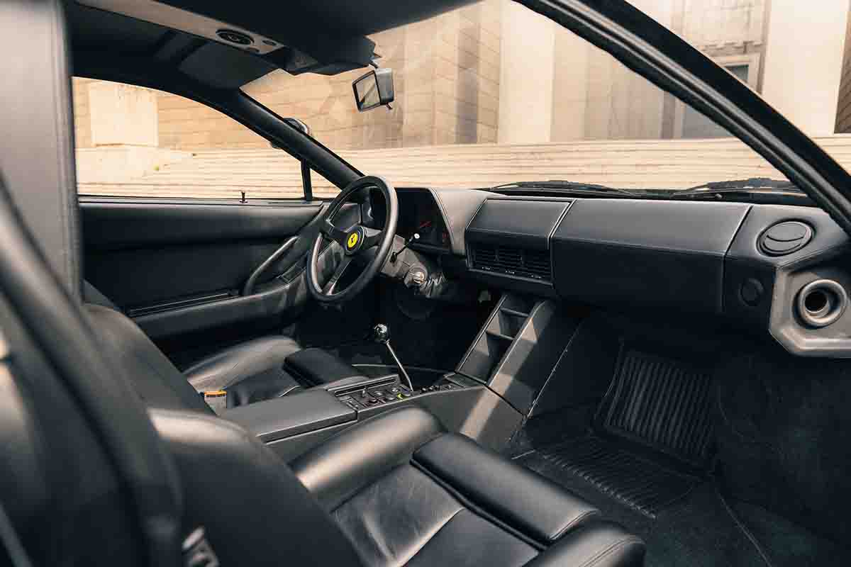 オークションに出品され落札された1986年式フェラーリ「テスタロッサ」Ivan Caravona(c)2026 Courtesy of RM Sotheby's