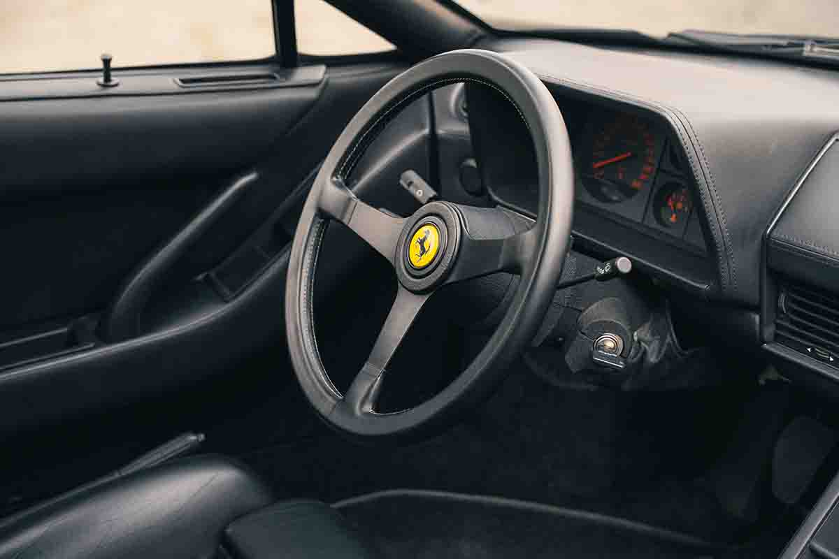 オークションに出品され落札された1986年式フェラーリ「テスタロッサ」Ivan Caravona(c)2026 Courtesy of RM Sotheby's