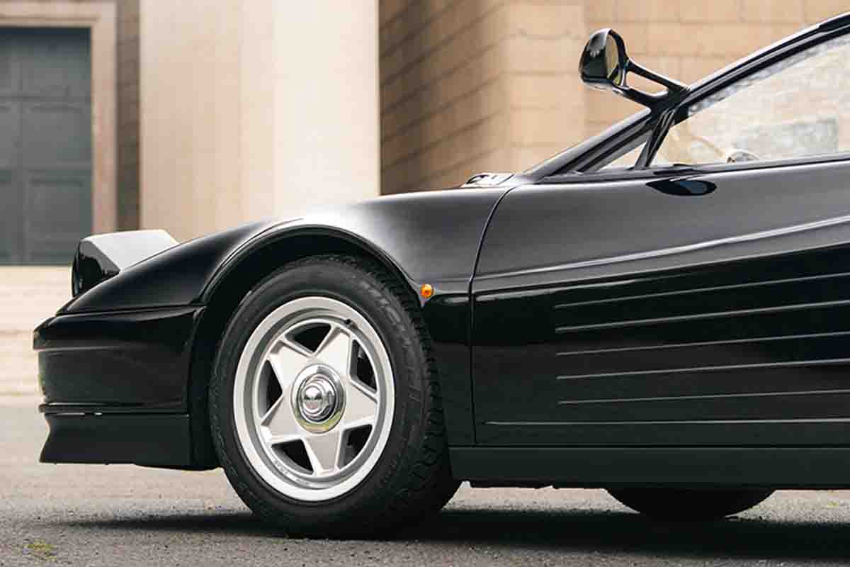 オークションに出品され落札された1986年式フェラーリ「テスタロッサ」Ivan Caravona(c)2026 Courtesy of RM Sotheby's
