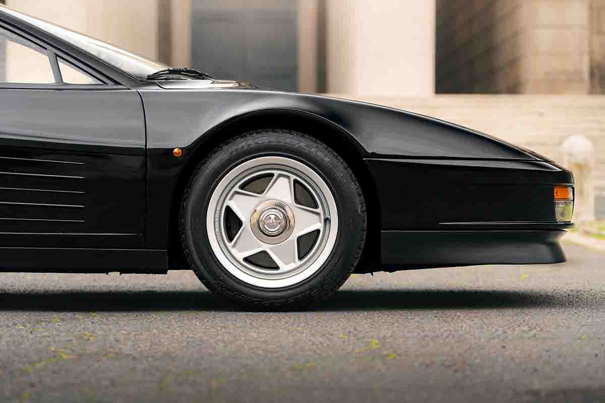 オークションに出品され落札された1986年式フェラーリ「テスタロッサ」Ivan Caravona(c)2026 Courtesy of RM Sotheby's
