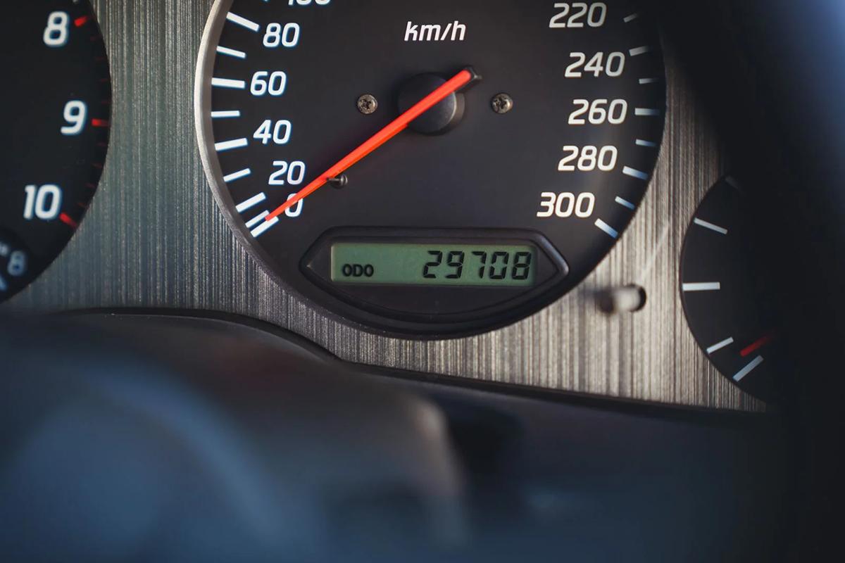 海外オークションに出品される予定の2002年式日産「スカイラインGT−R　VスペックIIニュル」(c)2026 BROAD ARROW Auctions