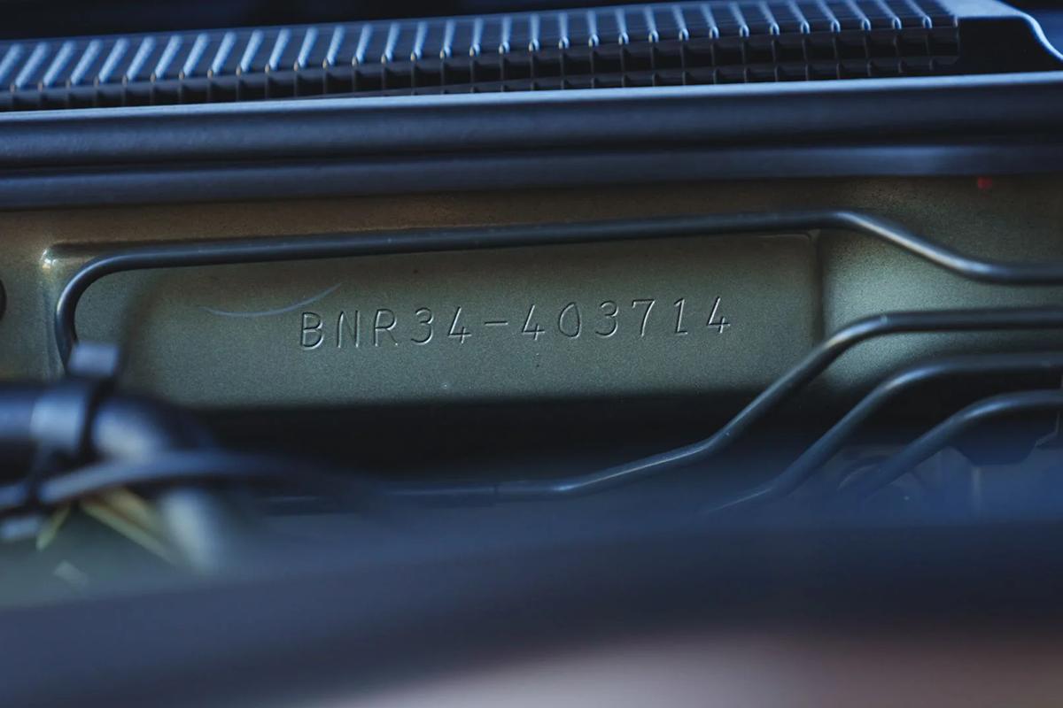 海外オークションに出品される予定の2002年式日産「スカイラインGT−R　VスペックIIニュル」(c)2026 BROAD ARROW Auctions