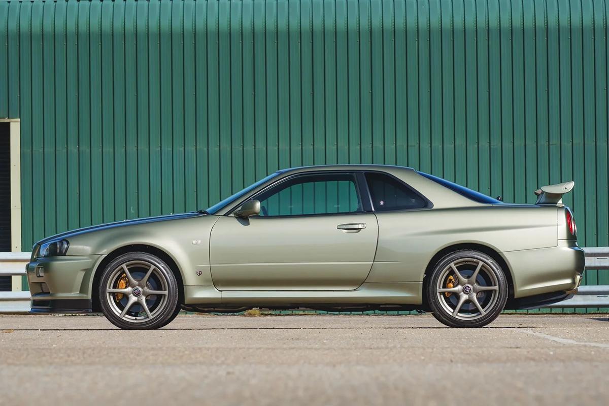 海外オークションに出品される予定の2002年式日産「スカイラインGT−R　VスペックIIニュル」(c)2026 BROAD ARROW Auctions
