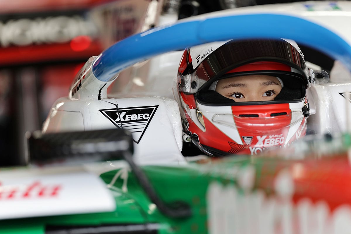 2024年、最年少かつ日本人女性初でアジア最高峰シリーズ「スーパーフォーミュラ」デビュー