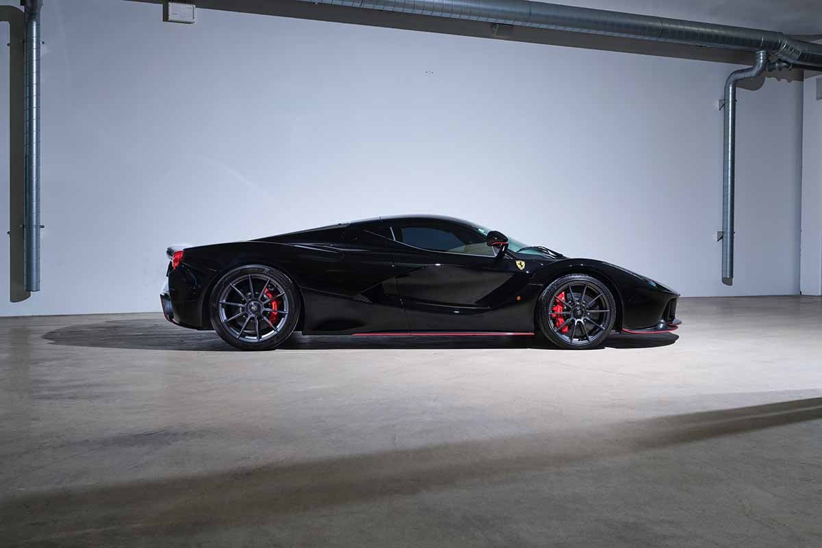 オークションに出品予定の2014年式フェラーリ「ラ・フェラーリ」Tom Hans(c)2026 Courtesy of RM Sotheby's