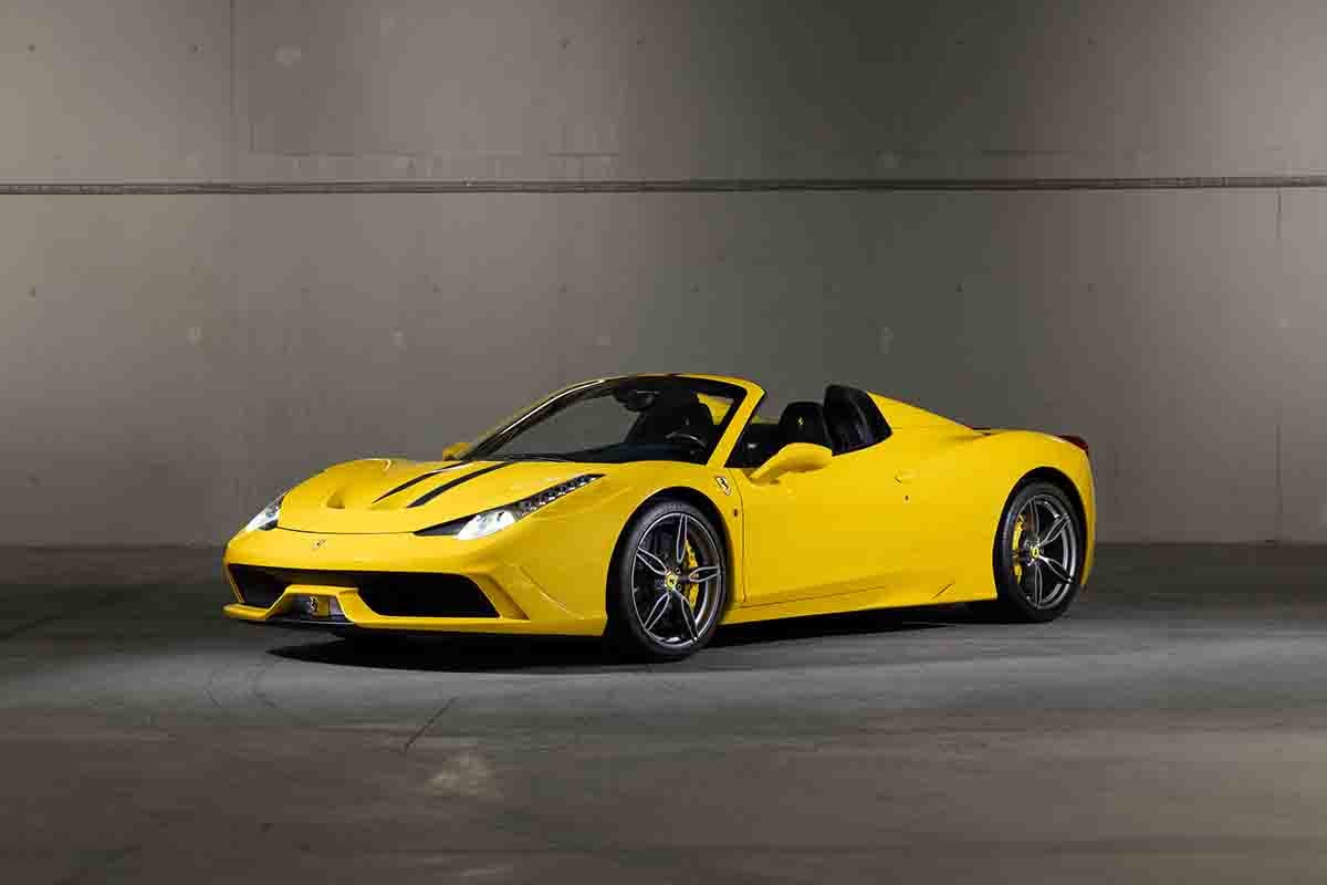 オークションに出品され高値落札された2015年式フェラーリ「458スペチアーレA」Tom Gidden(c)2026 Courtesy of RM Sotheby's