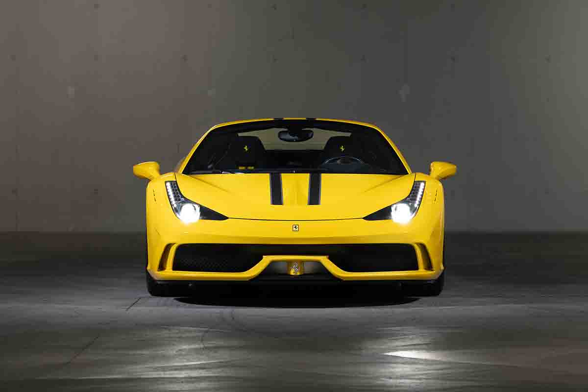オークションに出品され高値落札された2015年式フェラーリ「458スペチアーレA」Tom Gidden(c)2026 Courtesy of RM Sotheby's