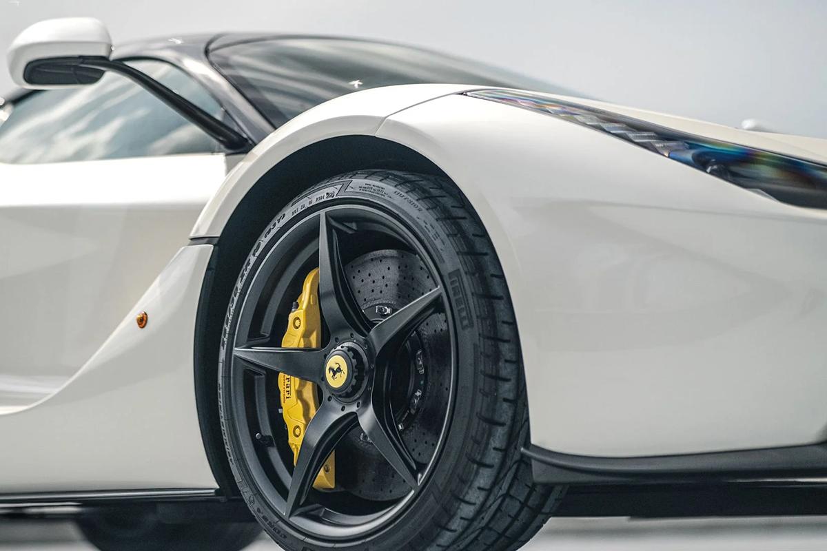 オークションに出品予定の2015年式フェラーリ「ラ・フェラーリ」(c)2026 BROAD ARROW Auctions