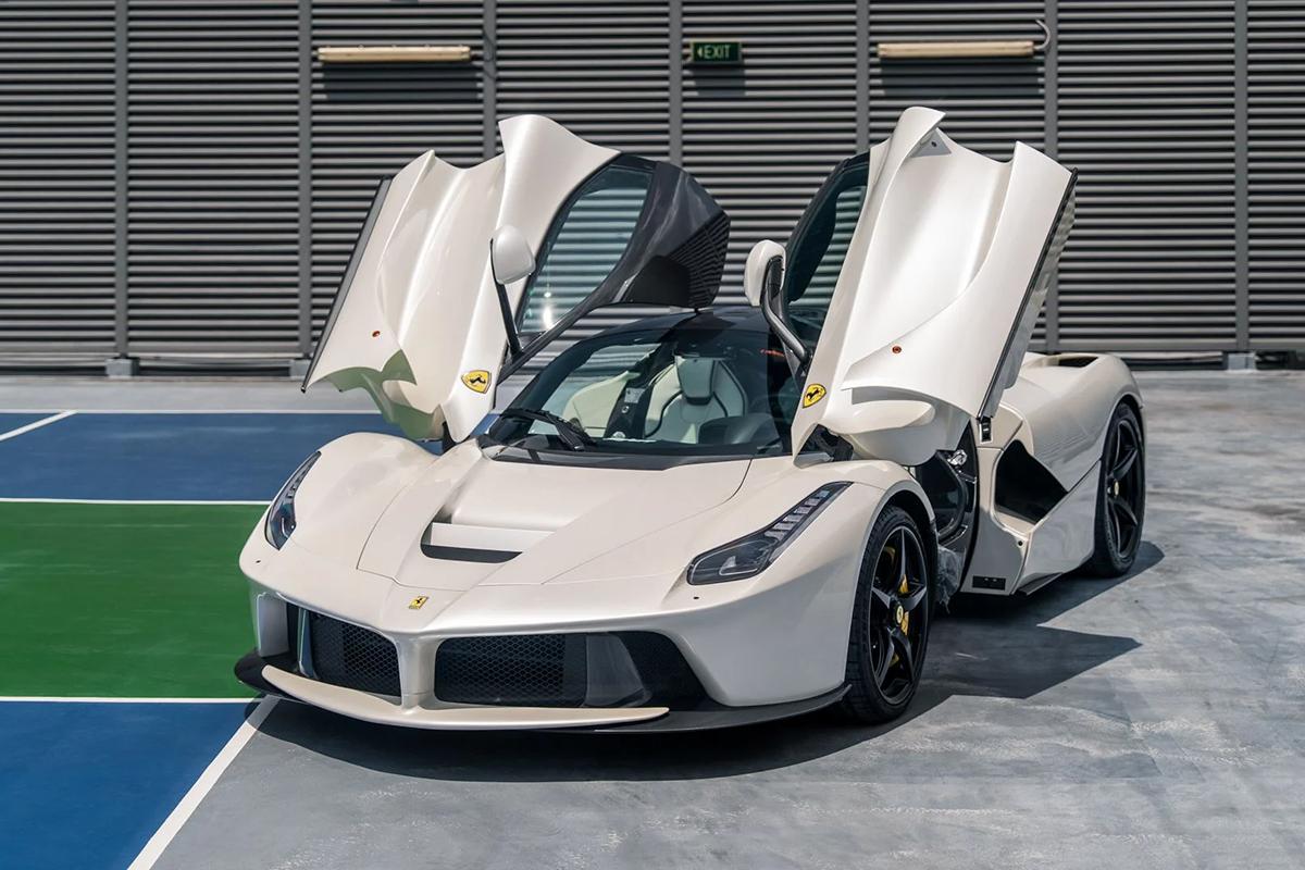 オークションに出品予定の2015年式フェラーリ「ラ・フェラーリ」(c)2026 BROAD ARROW Auctions