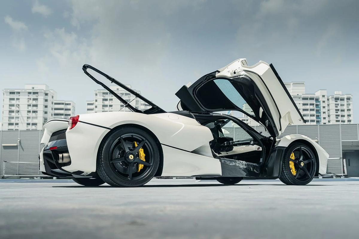 オークションに出品予定の2015年式フェラーリ「ラ・フェラーリ」(c)2026 BROAD ARROW Auctions