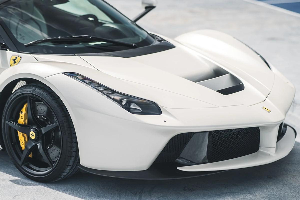 オークションに出品予定の2015年式フェラーリ「ラ・フェラーリ」(c)2026 BROAD ARROW Auctions