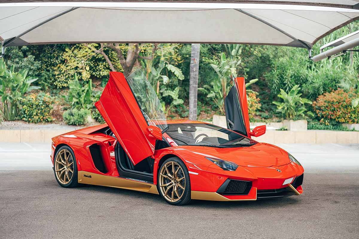 オークションに出品予定のランボルギーニ「アヴェンタドール」の特別限定車「ミウラ・オマージュ」(c)2026 BROAD ARROW Auctions