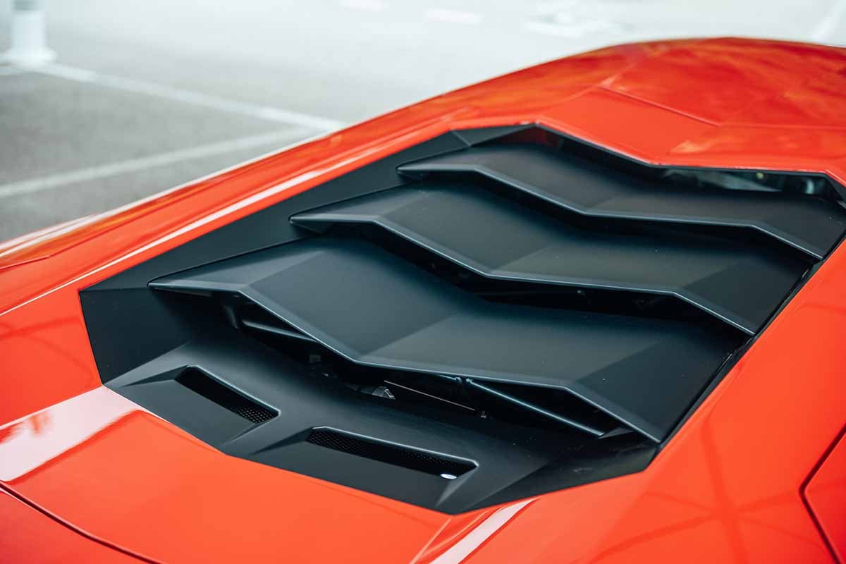 オークションに出品予定のランボルギーニ「アヴェンタドール」の特別限定車「ミウラ・オマージュ」(c)2026 BROAD ARROW Auctions