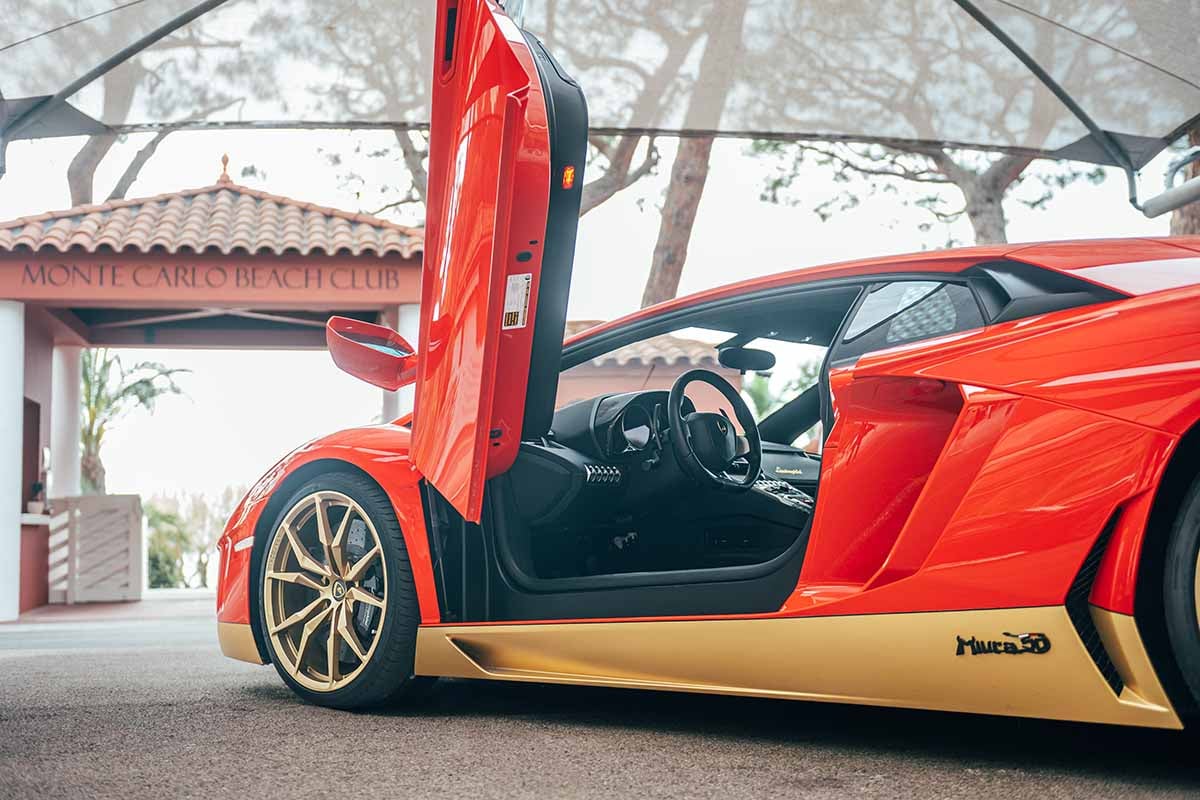 オークションに出品予定のランボルギーニ「アヴェンタドール」の特別限定車「ミウラ・オマージュ」(c)2026 BROAD ARROW Auctions