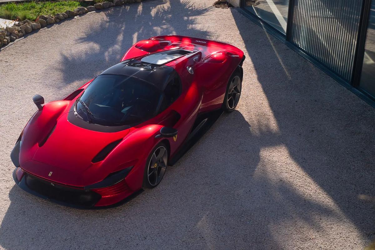 オークションに出品され、高額落札された2023年式フェラーリ「デイトナSP3」(c)2026 BROAD ARROW Auctions