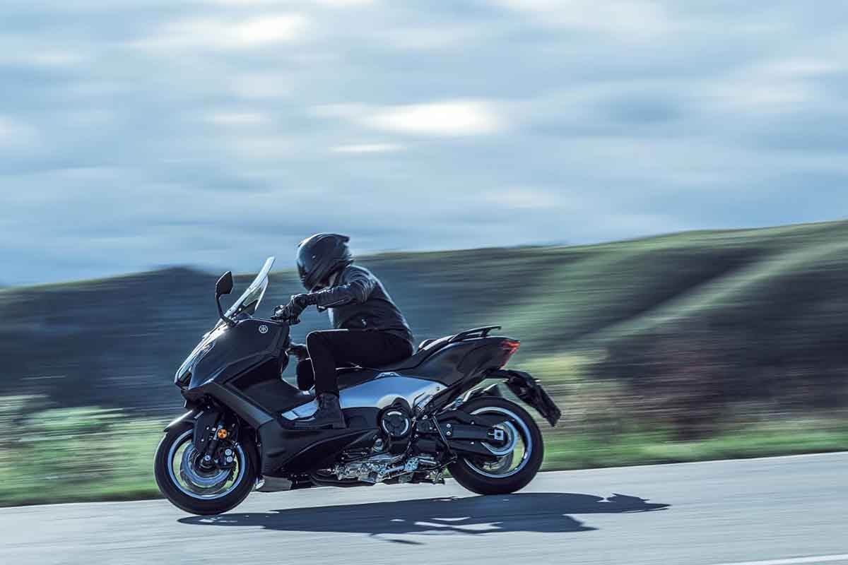 ヤマハ「TMAX560」