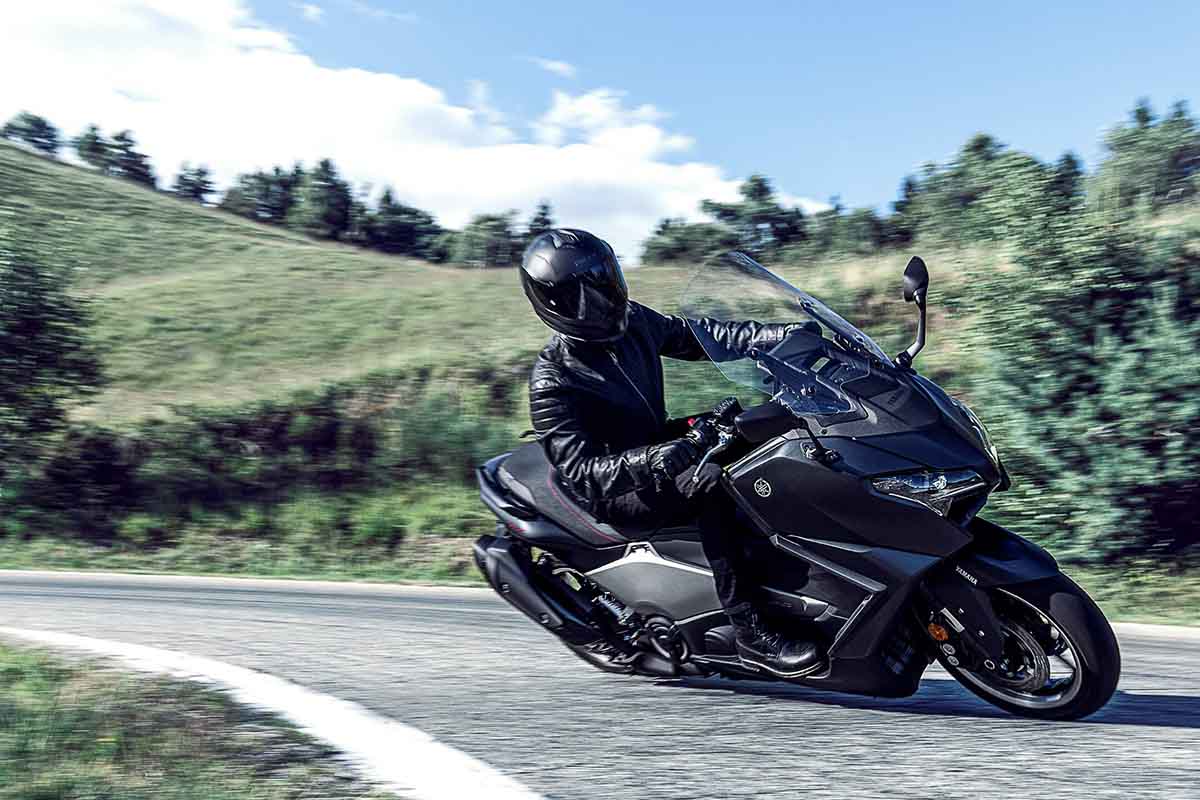 ヤマハ「TMAX560」