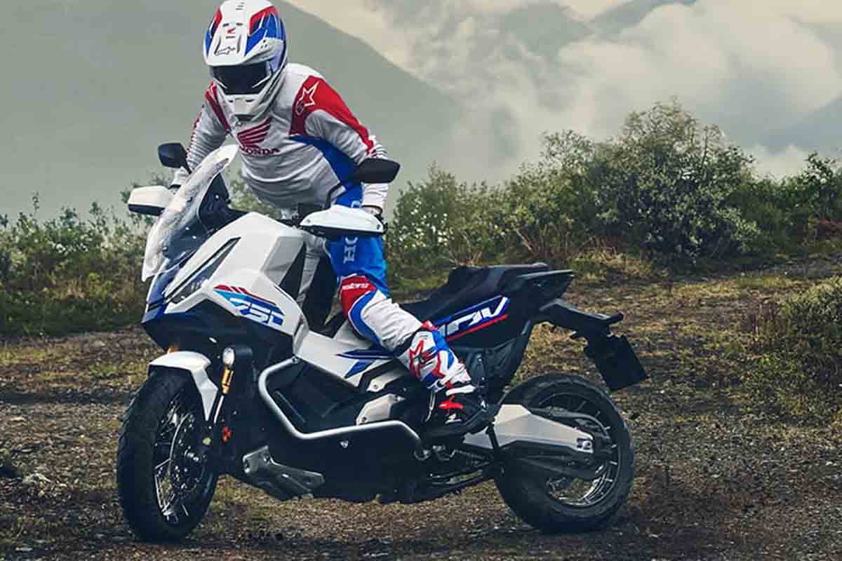 ホンダ「X-ADV」