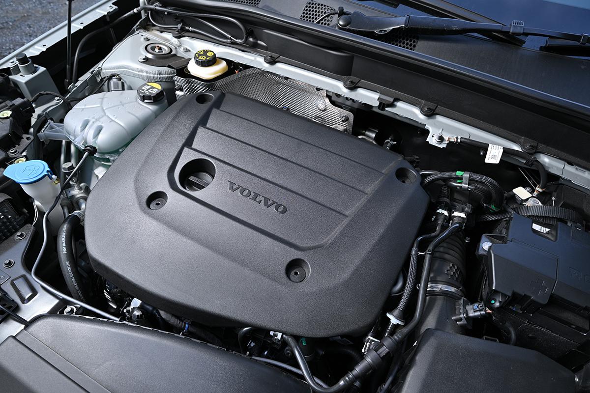 ボルボ「XC40 ウルトラ B4 AWD」