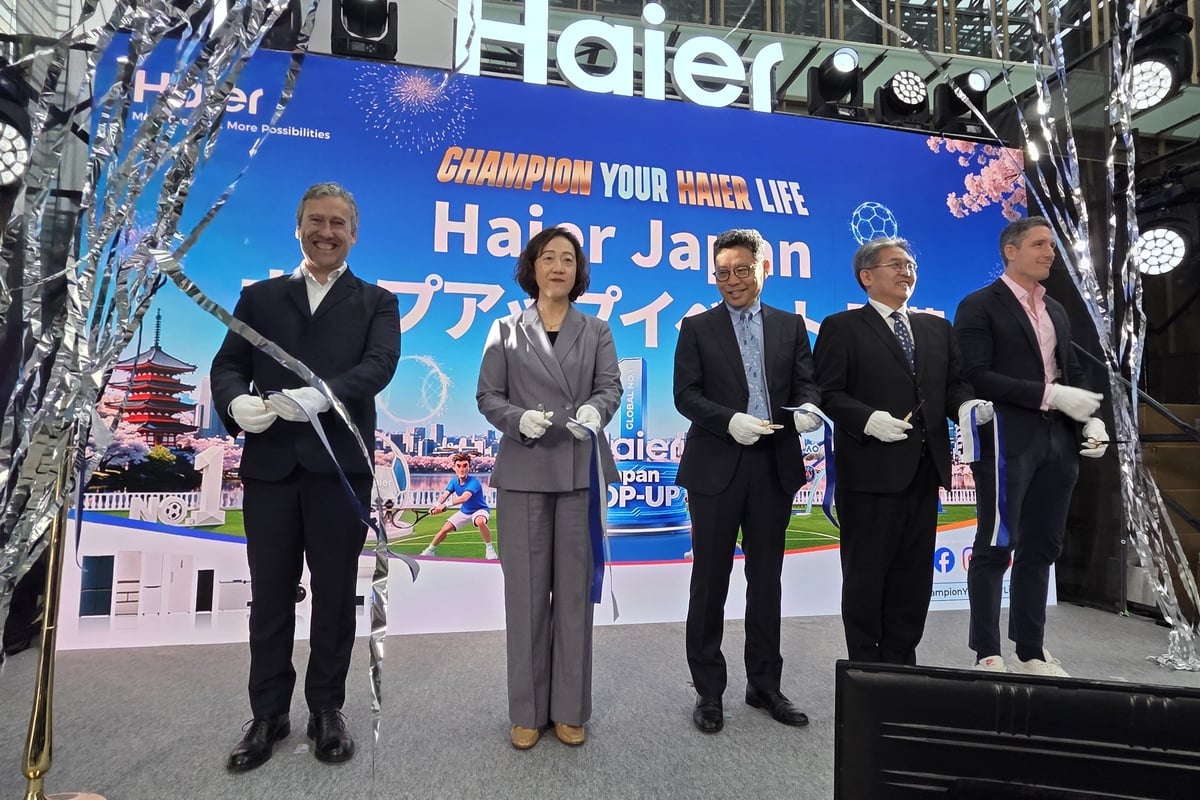 「Champion Your Haier Life」の開幕を告げるテープカットセレモニー