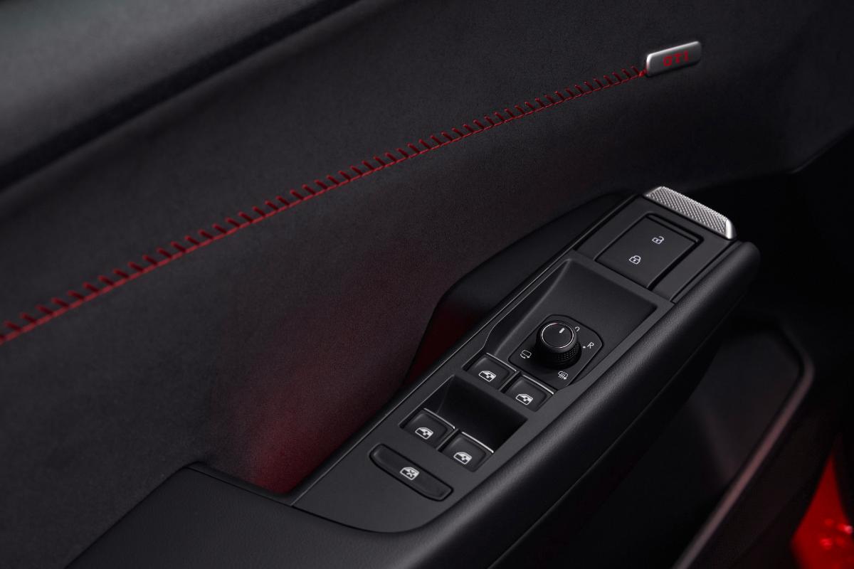 世界初公開されたフォルクスワーゲン「ID.ポロGTI」
