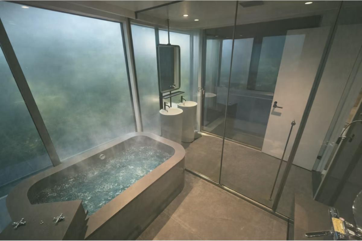 非日常体験を満喫するトレーラーハウス「Spa Cabin Suite」（天然温泉付き）
