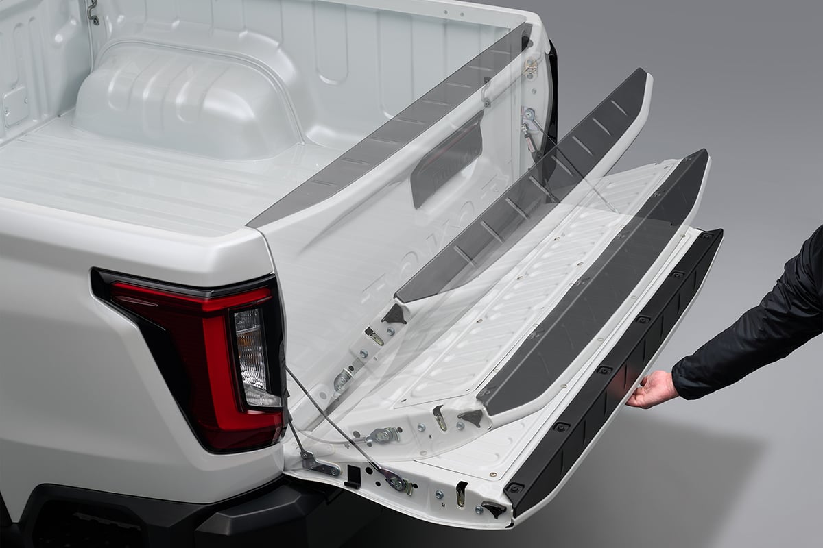 トヨタ新型「ハイラックス」