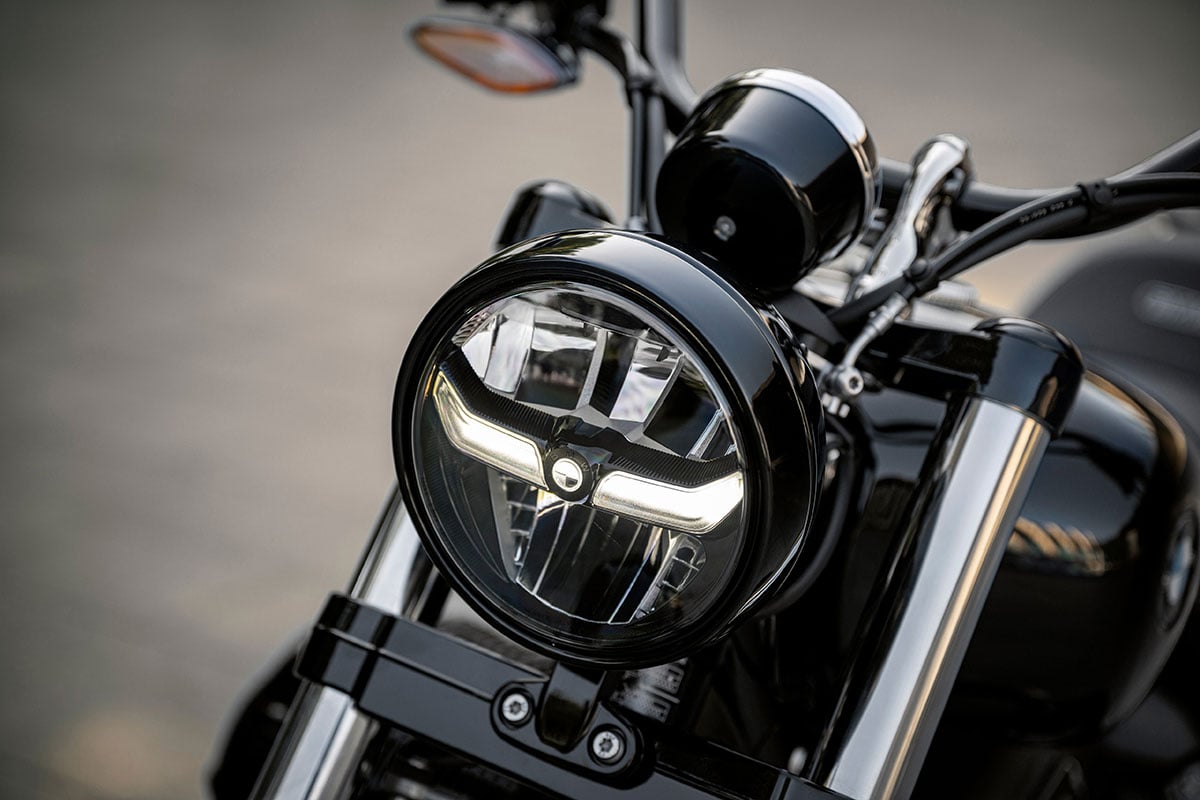 BMW「R18」