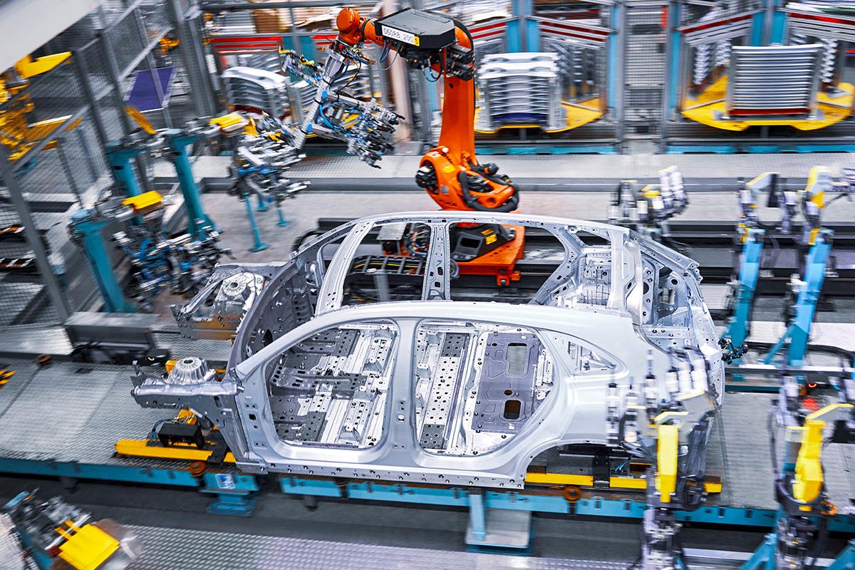 ドイツ・ブレーメン工場で生産が開始されたメルセデス・ベンツ新型「GLC」