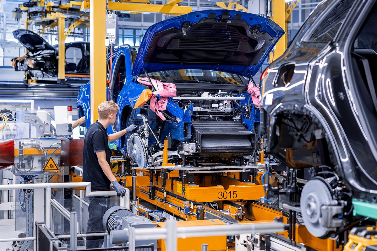 ドイツ・ブレーメン工場で生産が開始されたメルセデス・ベンツ新型「GLC」