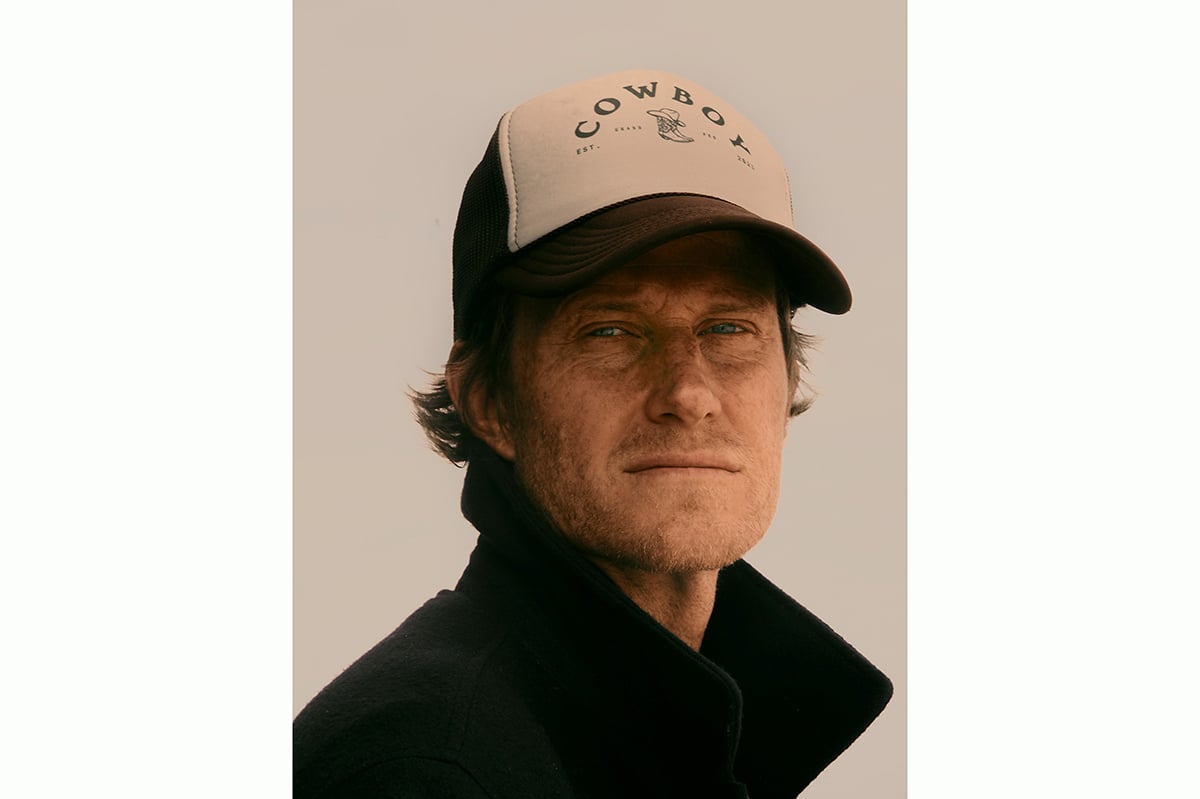 今作の原点は写真家であり冒険家のコーリー・リチャーズ氏のために作られたモデル。エベレスト登頂の実地試験も行われた高い信頼性を誇る。