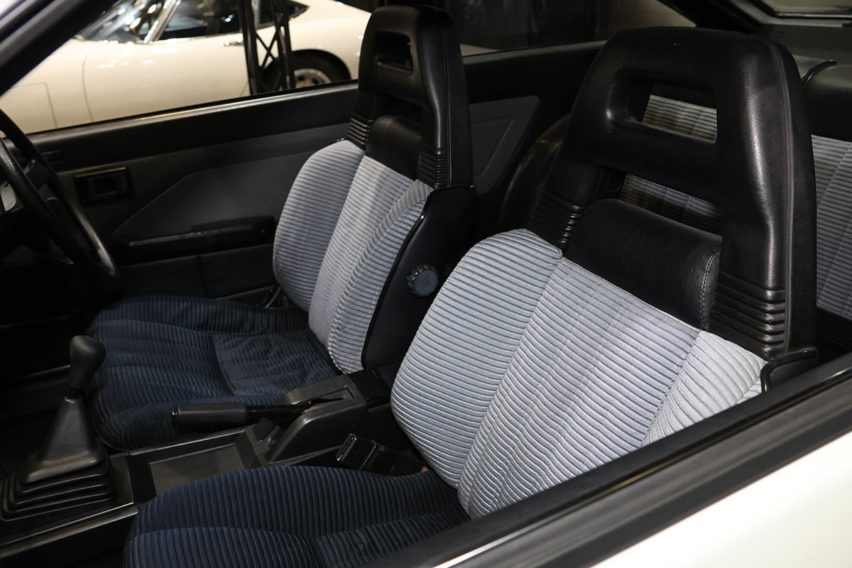 トヨタ「スプリンター トレノ GTV（AE86）」