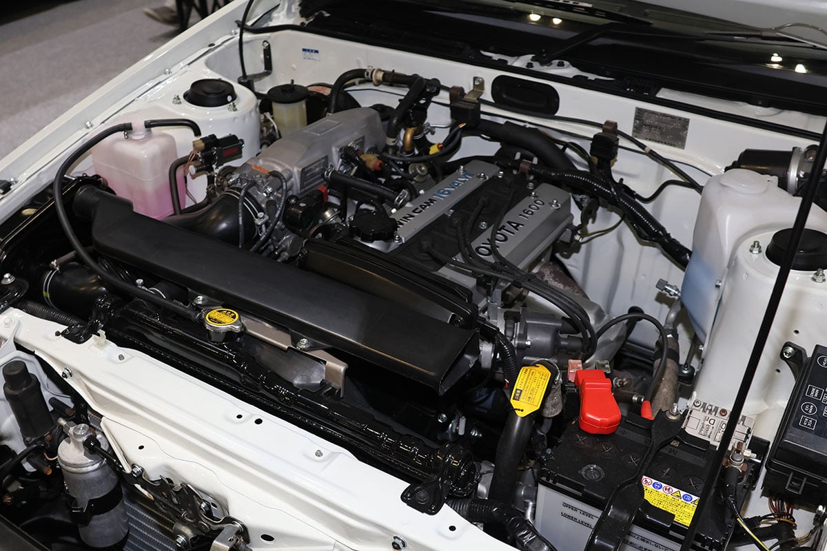 トヨタ「スプリンター トレノ GTV（AE86）」