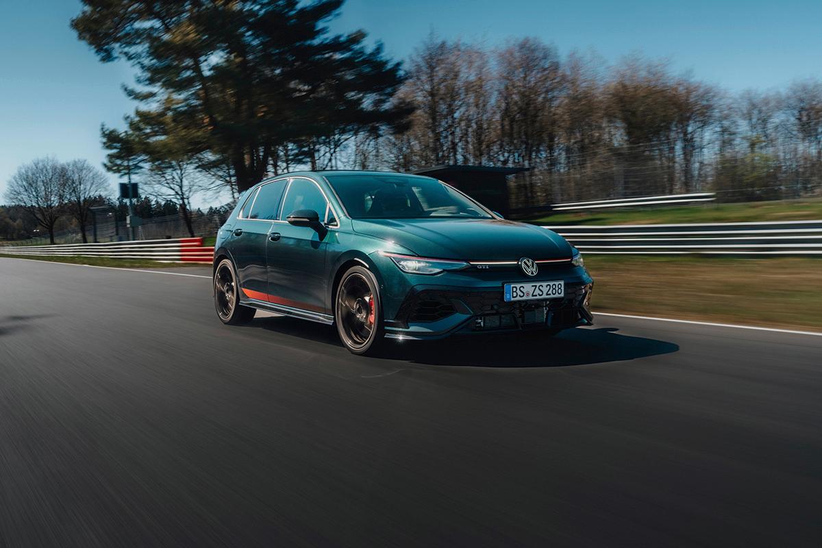 ニュルブルクリンク北コースにおける市販FF車最速ラップを記録したVW「ゴルフGTI エディション50」