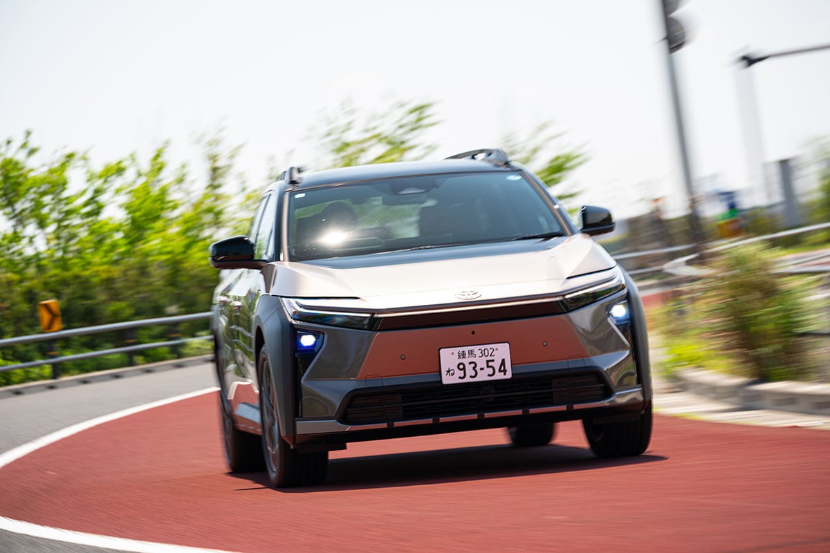 トヨタ「bZ4Xツーリング」