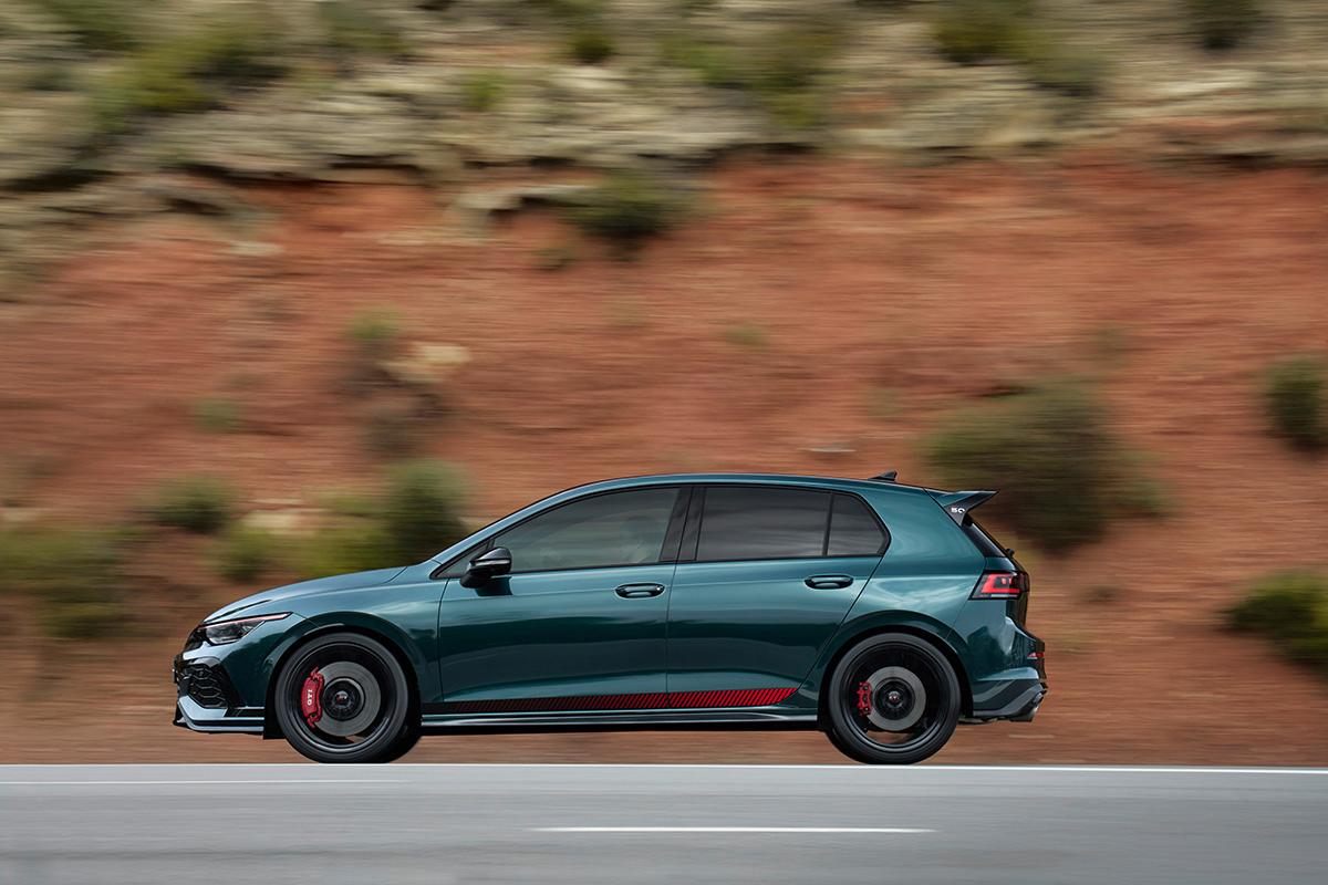 VW「ゴルフGTI エディション50」