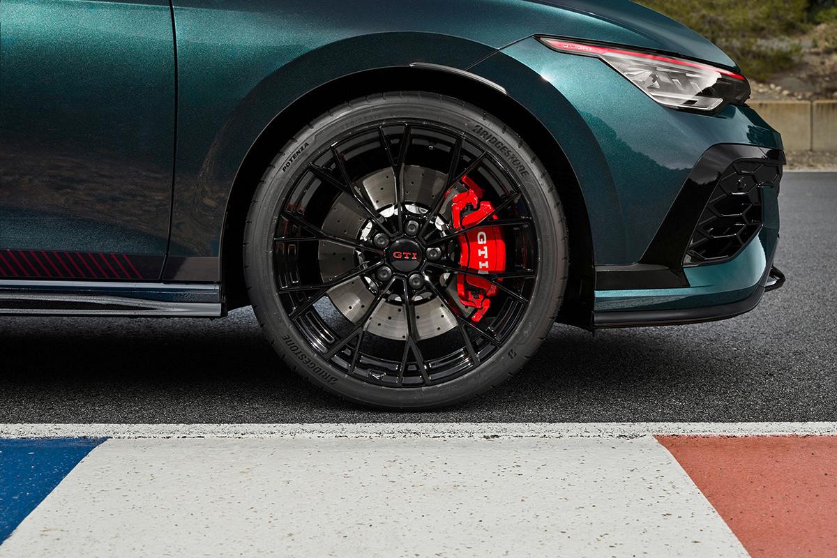 VW「ゴルフGTI エディション50」