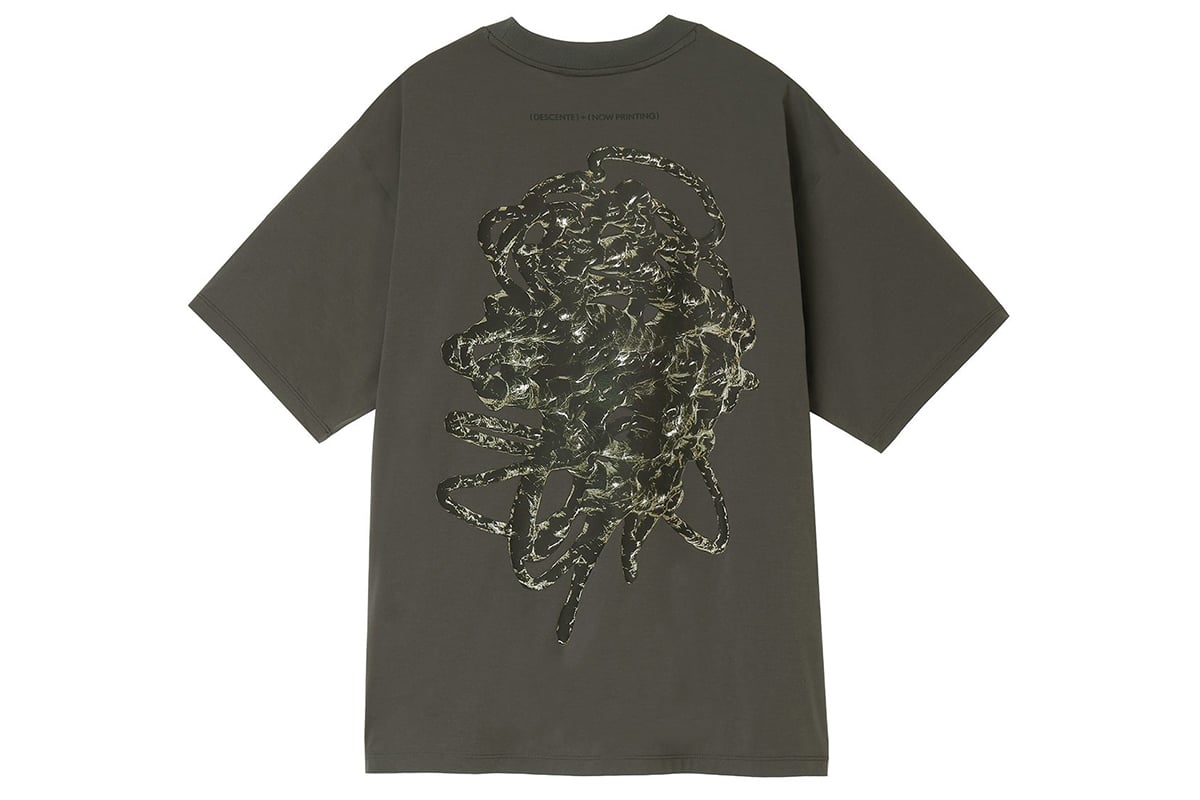 SEAMLESS T-SHIRT（シームレスTシャツ）：2万4200円