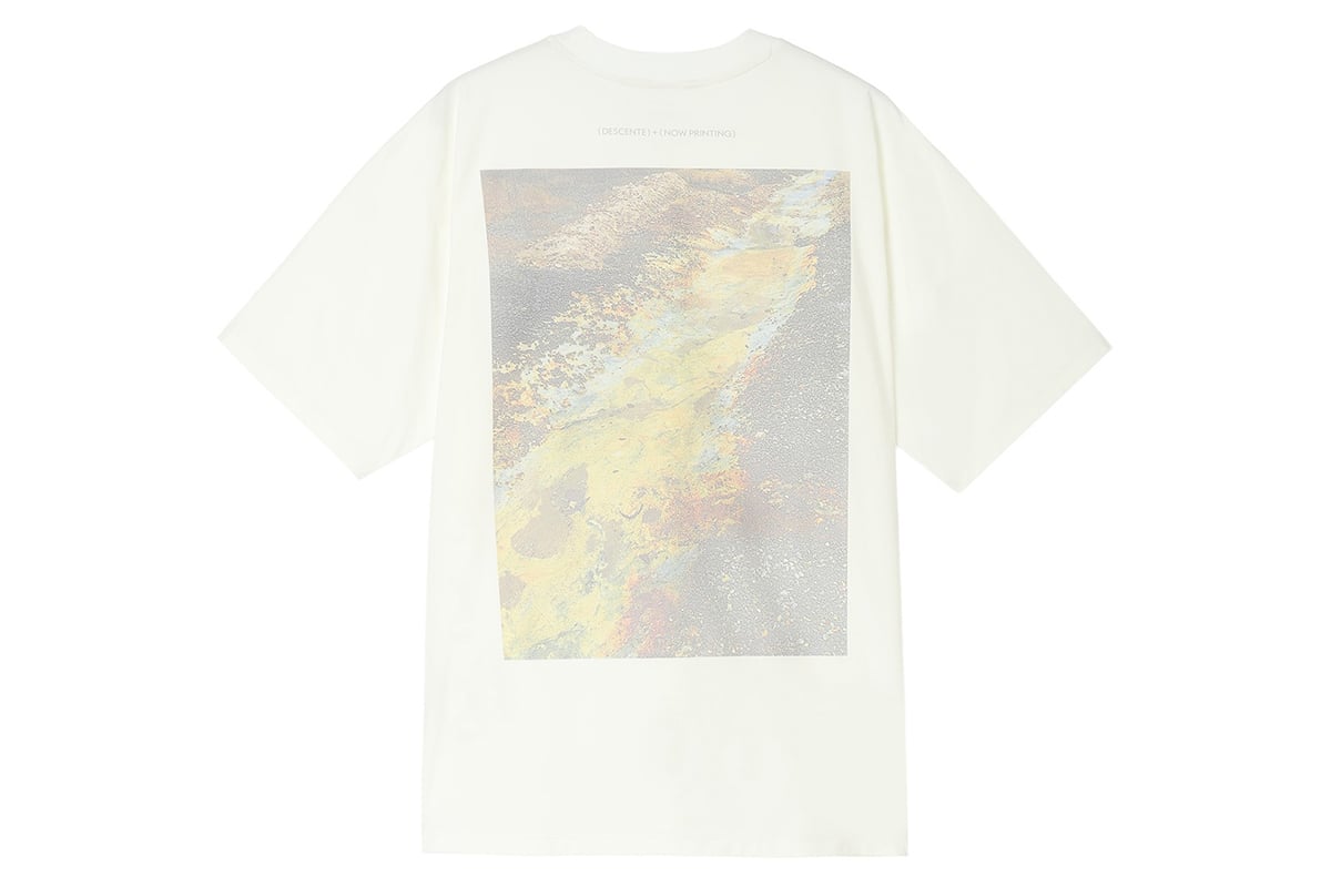 SEAMLESS T-SHIRT（シームレスTシャツ）：2万4200円