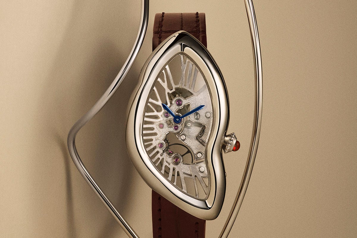 カルティエ プリヴェ「クラッシュ」スケルトン©Cartier ©Valentin Abad