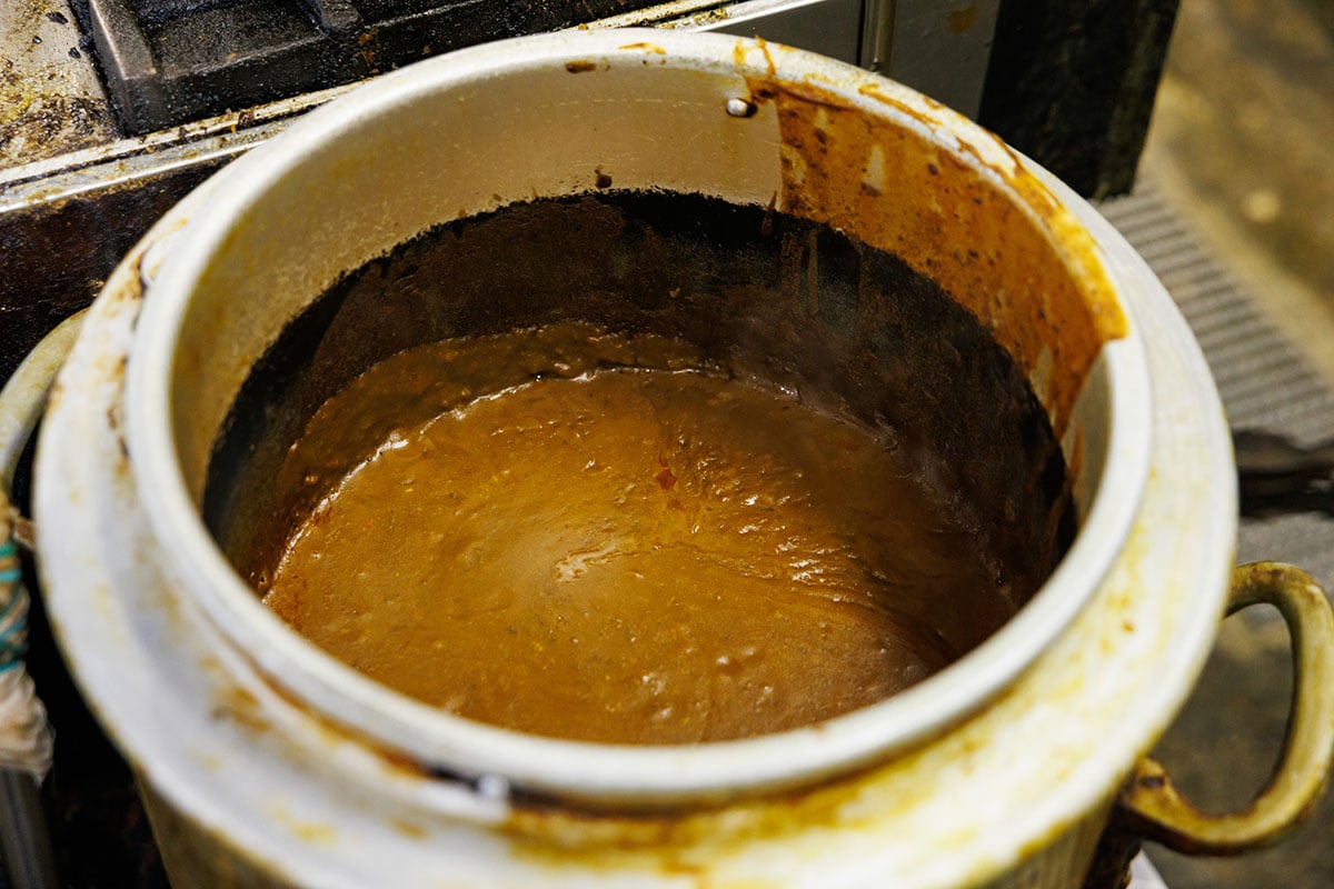 様々な料理の味を決めるデミグラスソース