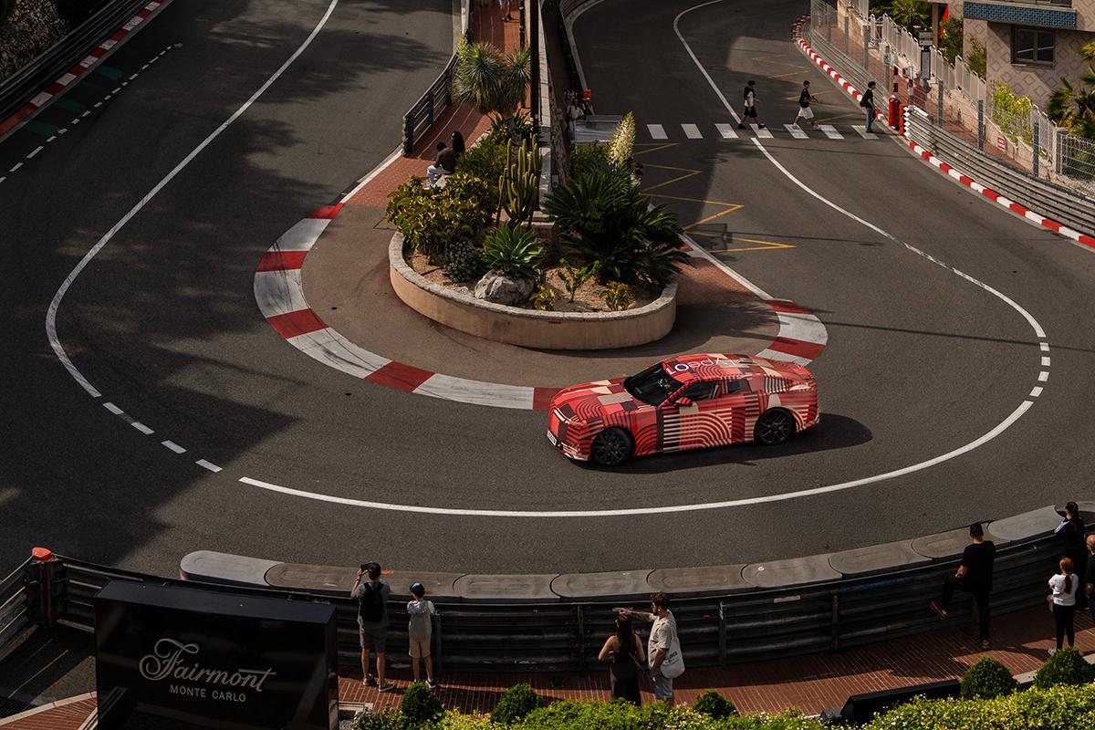 モナコGPのコースを走行したジャガー「タイプ01」プロトタイプ