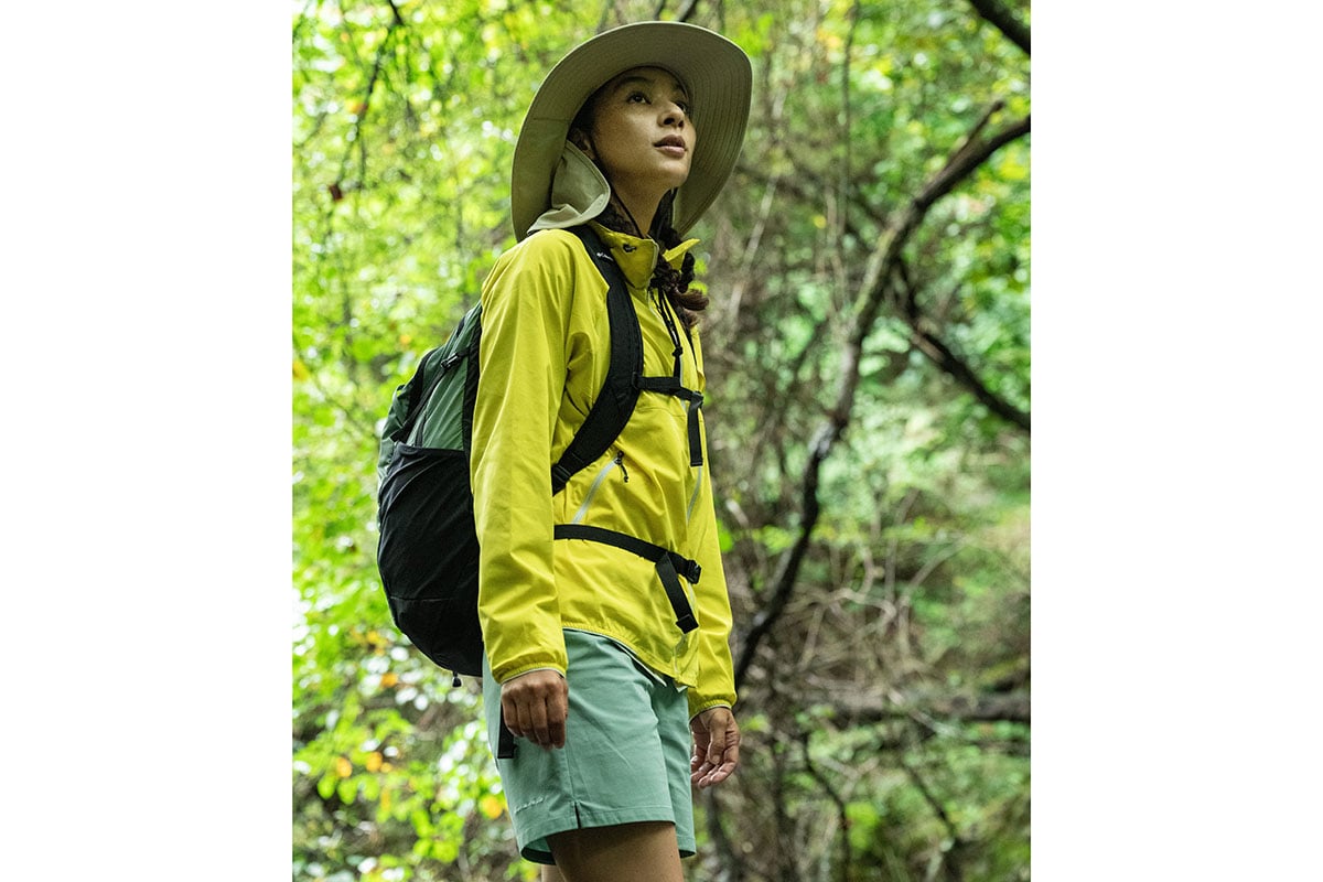 コロンビア独自の冷却機能と軽量性で、夏の山を楽しむ「Trail Rush Collection」